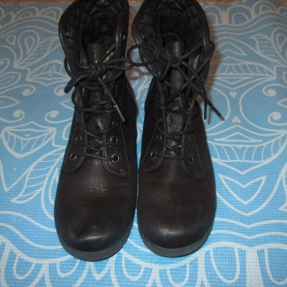 combat boots
